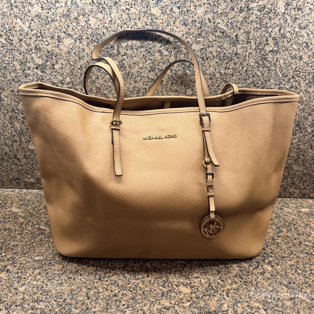 Michael Kors Tote Bag Womens Large Tan Leather MK Charm‎ Shoulder Work Purse